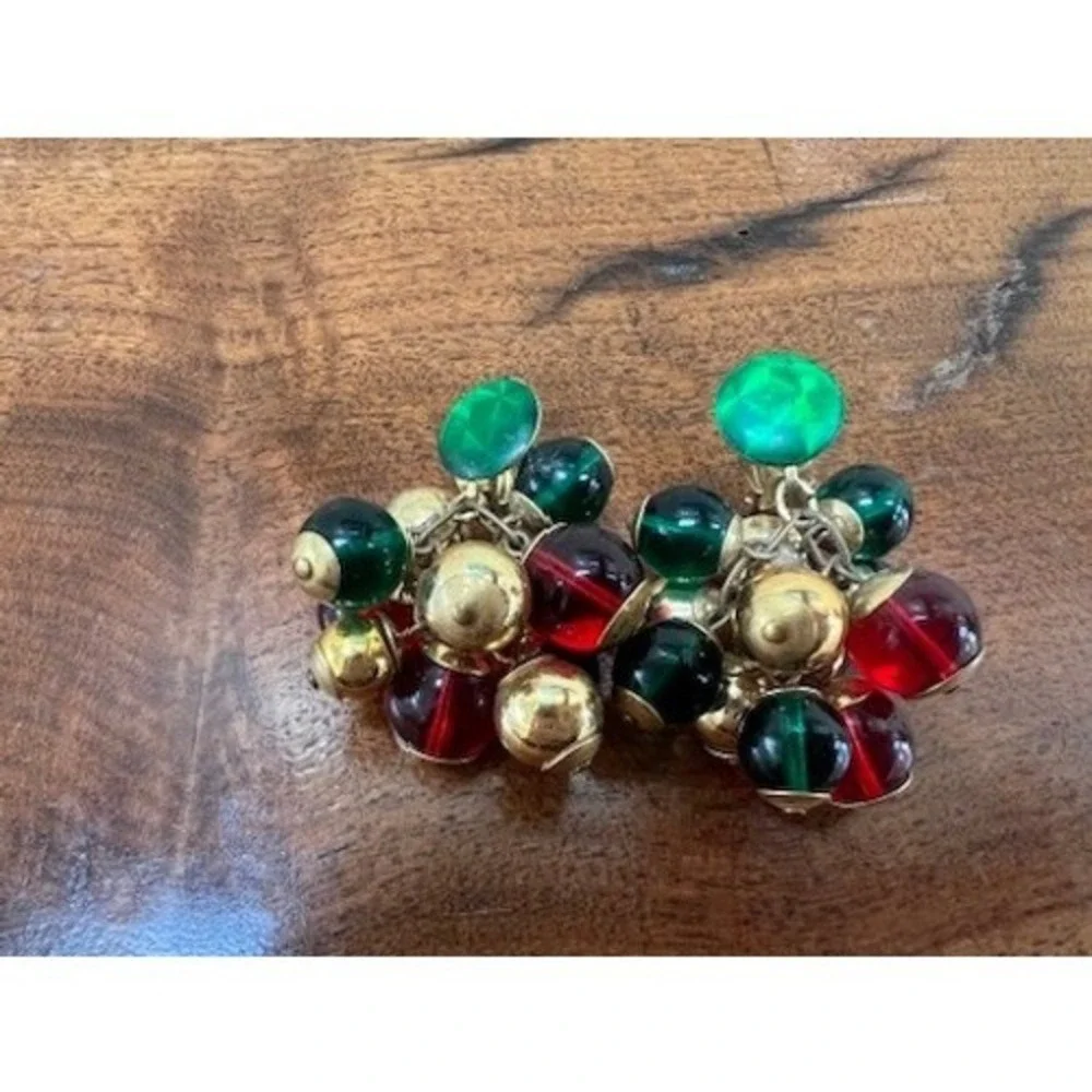 Vintage Christmas Cluster Earrings Red Green Gold Bead Clip-on Holiday Retro